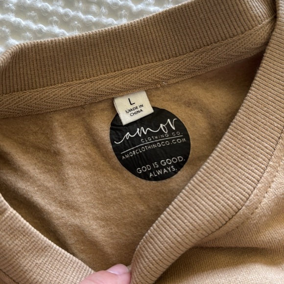 Slightly cropped crew - Picture 3 of 3